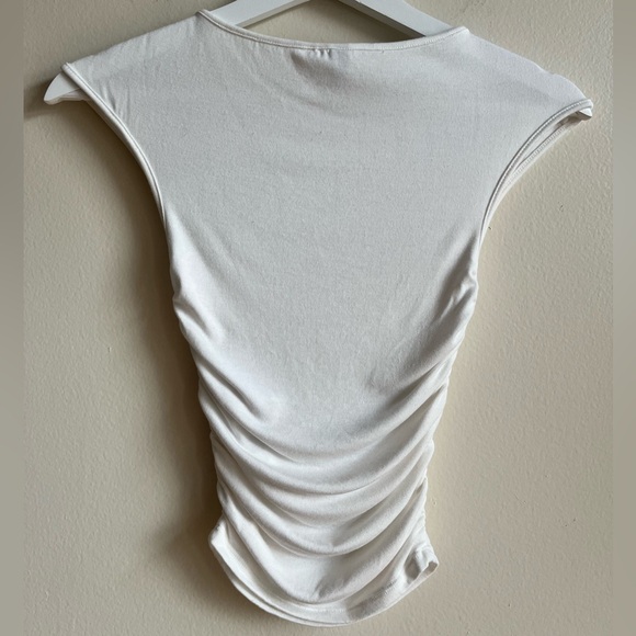 H&M Divided Ruched Top - Picture 3 of 10